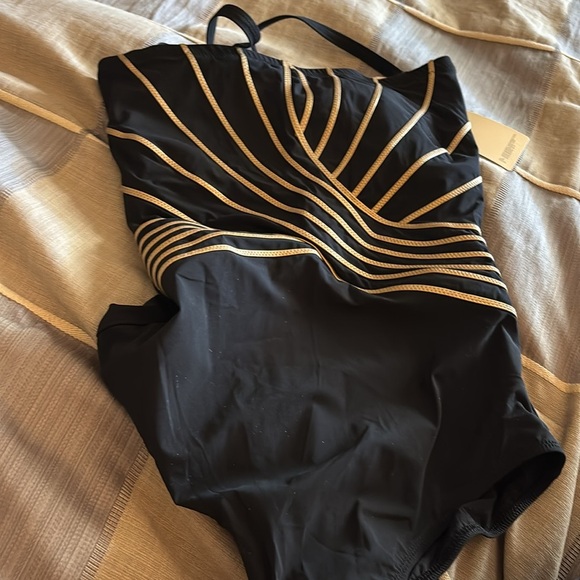 Gottex Women's Standard Black Embrace Tummy Control Bandeau Size 10 - Picture 8 of 9